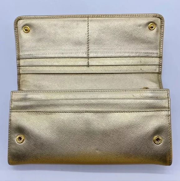 ⭐️Golden Prada - Picture 4 of 11